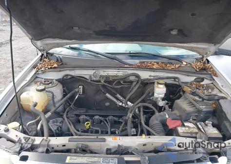 2011 Ford Escape Xls from USA, damaged, VIN 1FMCU0C75BKB88866